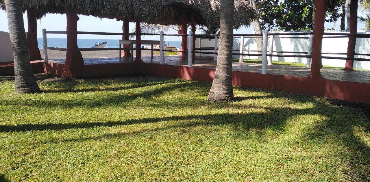 Villa Tortugas Monterrico Exterior photo
