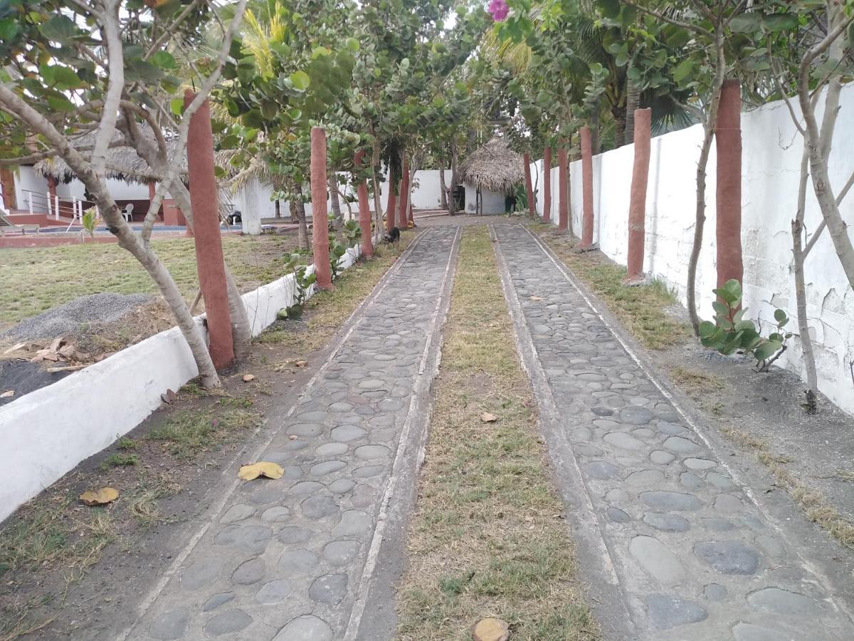Villa Tortugas Monterrico Exterior photo